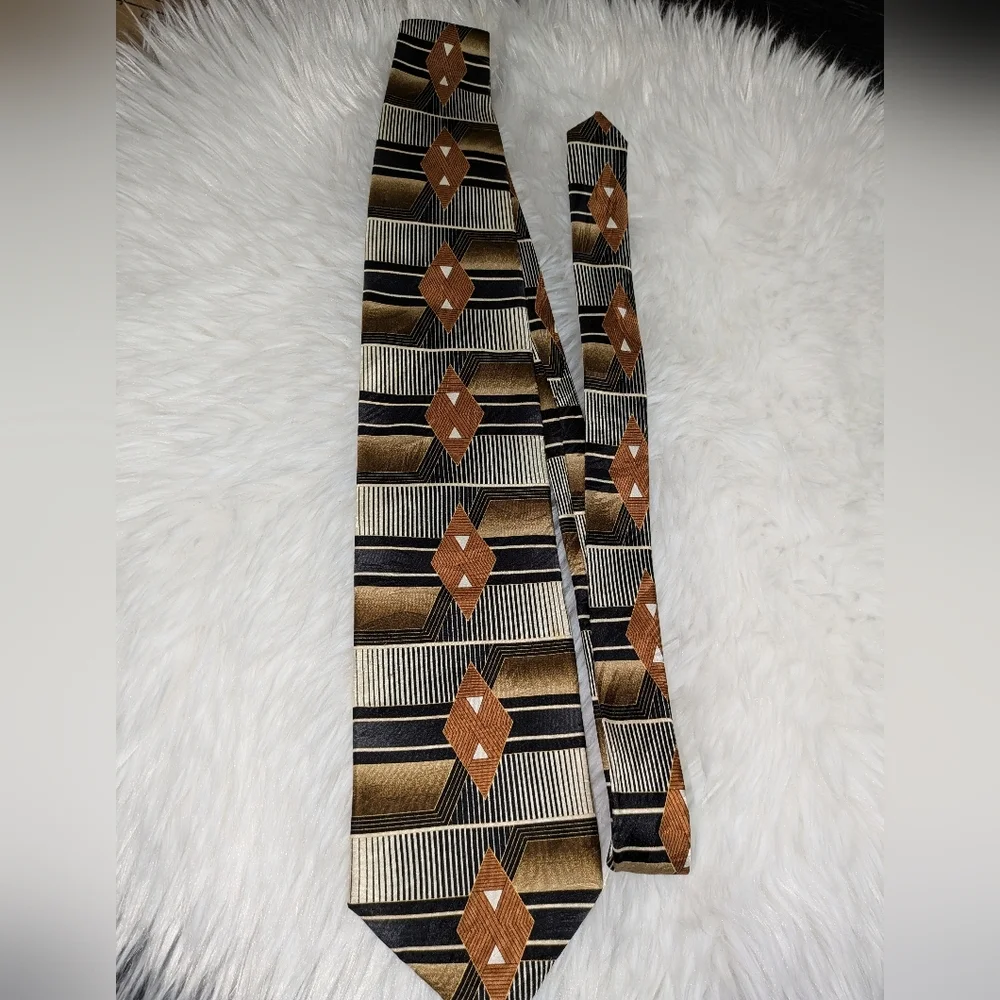 Bello Uomo Vintage Men's Brown & Tan Silk Tie. EUC OS